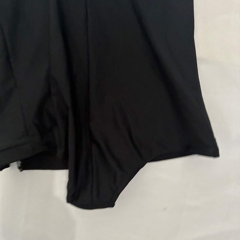 Blair Swimsuit Romper Women 10 Black Floral Tummy Trimmer One Piece Swimwear NWT - Picture 8 of 8